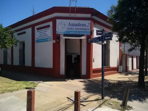 Amadeus ! Centro Odontológico