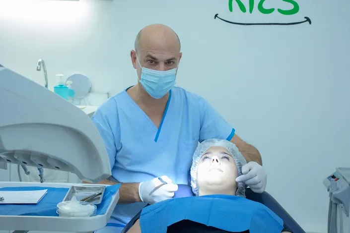 CLÍNICA DENTAL SAPORITI