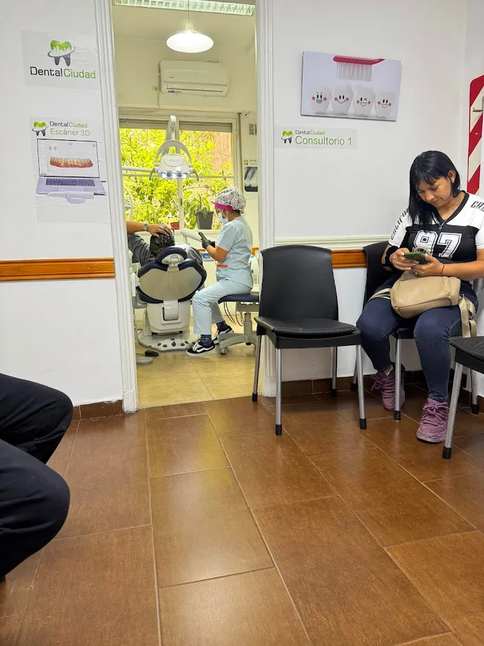 Dental Ciudad | Odontología Integral, Implantes y Carillas