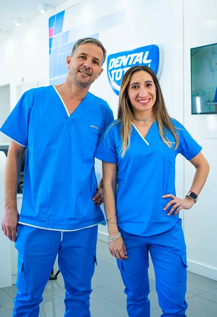 Dental Total San Miguel esquina Paunero