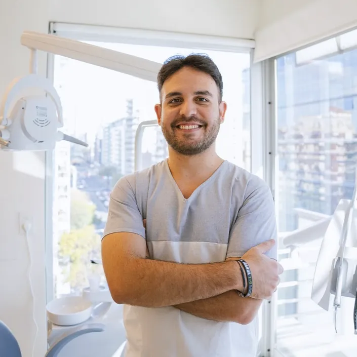 DENTI | Ortodoncia y Odontología | Estética Dental | Implantes |