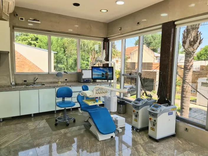 Dr. Alberto Cruz Alave