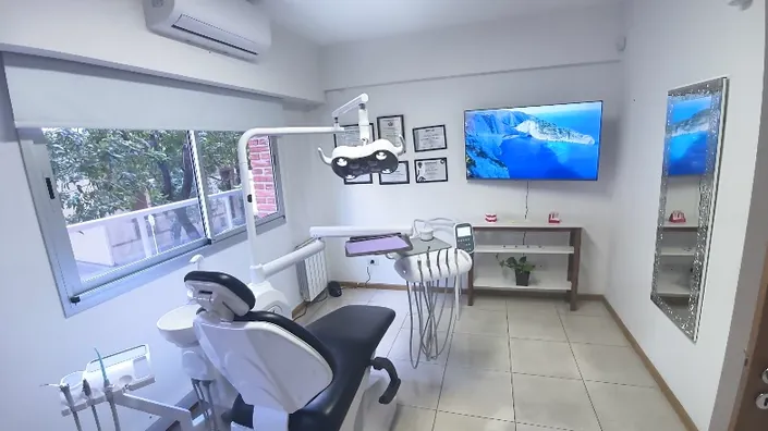 Dra. Patricia Silisqui | Rehabilitación y Estética Dental