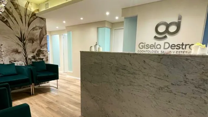Gisela Destro Odontologia