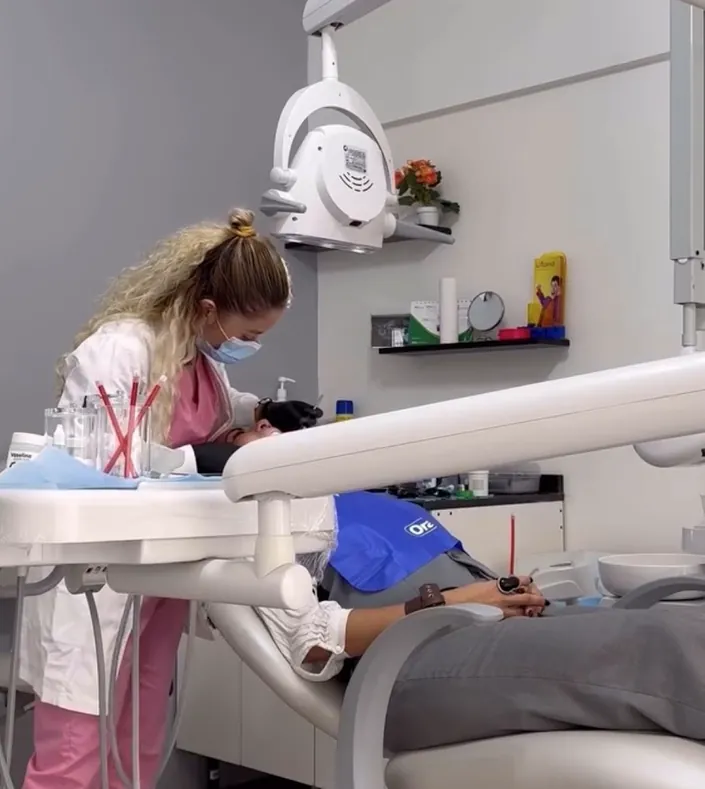 MA Odontología.