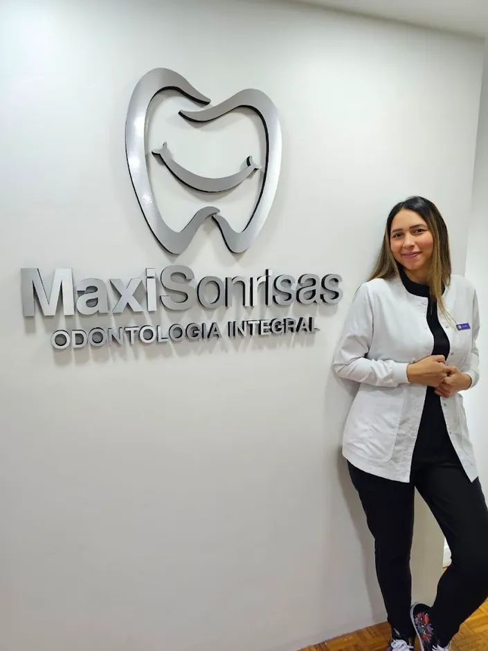 MaxiSonrisas Odontologia Integral